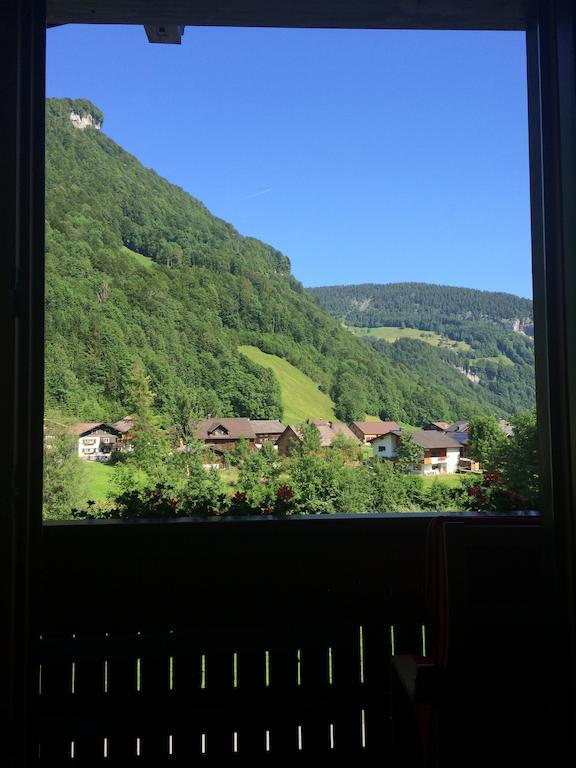 Gaestehaus Laesser เมลเลา ภายนอก รูปภาพ